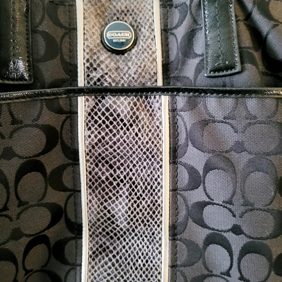 COACH Purse - Picture 10 of 10